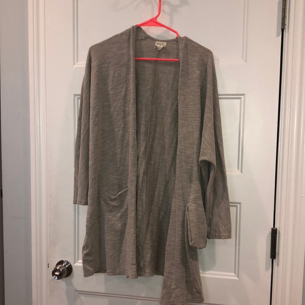 Grey cardigan